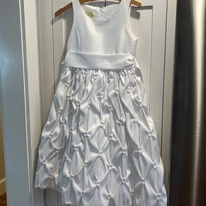 Flower Girl or First Communion Dress. Beautiful condition. Girls size 10.